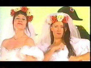 BANANARAMA - Waterloo (OFFICIAL MUSIC VIDEO)