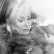 Siobhan Fahey - Photography by Wendy Carrig - 2017